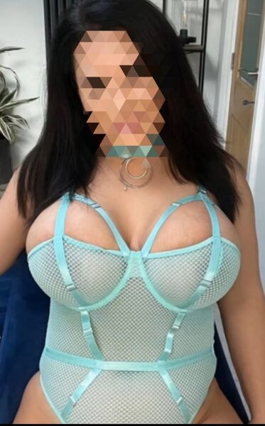 Doamna discreta matura 42 plus,