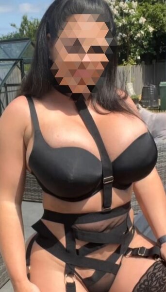 Doamna discreta matura 42 plus,